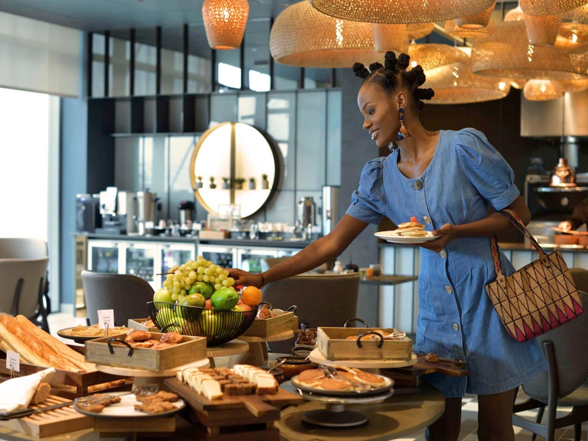 Novotel Kinshasa La Gombe Екстериор снимка
